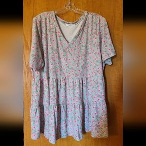 Chic Soul short sleeve floral top